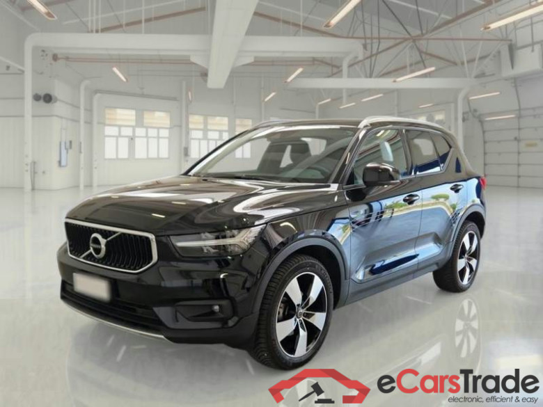 VOLVO XC40 / 2017 / 5P / SUV T3 AUTOMATICO MOMENTUM PRO #1