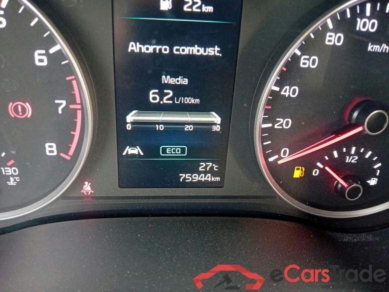 KIA Stonic / 2017 / 5P / todoterreno 1.0 T-GDi 88kW (120CV) MHEV iMT Drive #5