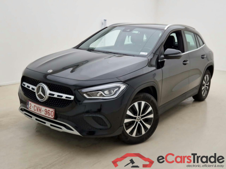 Mercedes GLA 250e Plug-In Hybrid Aut. LED Widescreen Navi 1/2 Sport-Leather KeylessGo Camera Klima PDC ...