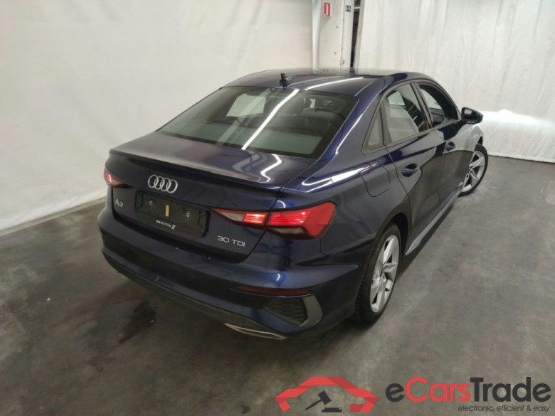 Audi A3 Berline 2.0 TDi 30 85kW S line 4d #2