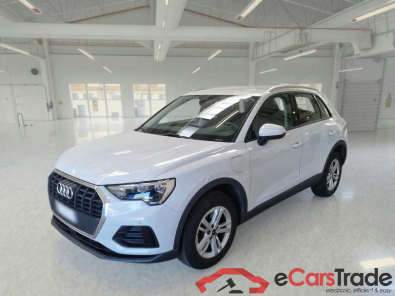 AUDI Q3 1.4 45 TFSIe Plug-In Hybrid Aut. LED Virtual Navi Camera Klima PDC ... #1