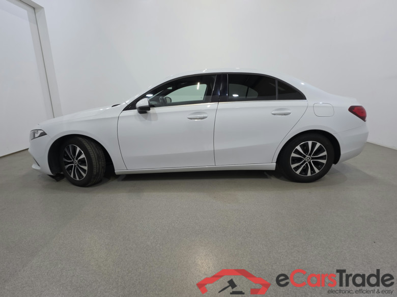 Mercedes-Benz A 200d Limo Aut. Navi 1/2 Sport-Leather KeylessGo Klima ... #2