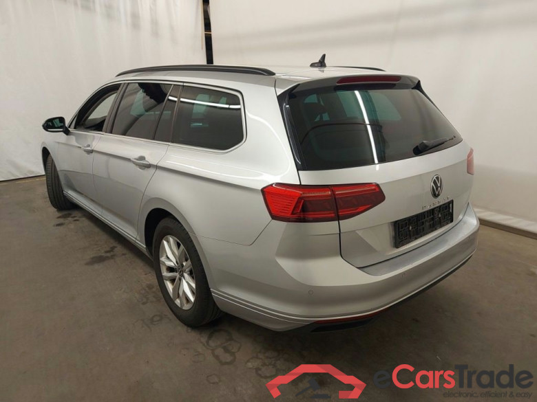 Volkswagen Passat Variant 2.0 TDI Style Aut. Pano LED-Matrix ACC Navi Sport-Seats KeylessGo Klima PDC ... #4