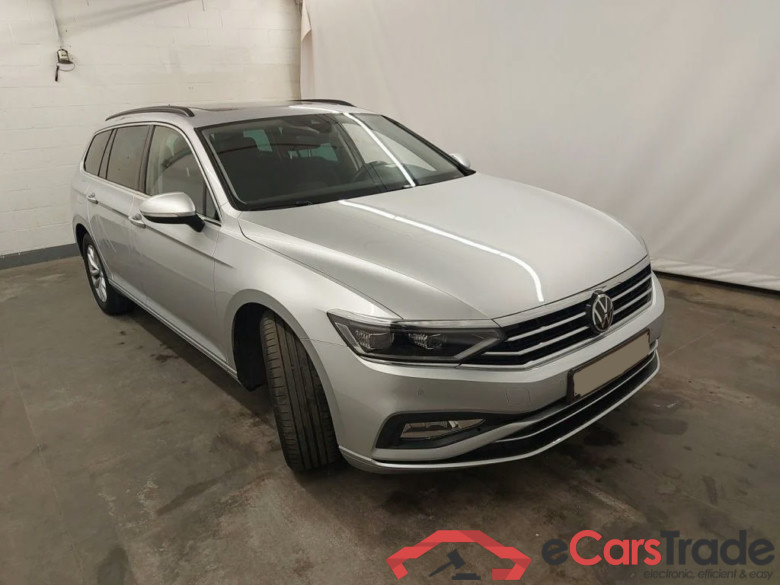 Volkswagen Passat Variant 2.0 TDI Style Aut. Pano LED-Matrix ACC Navi Sport-Seats KeylessGo Klima PDC ... #2