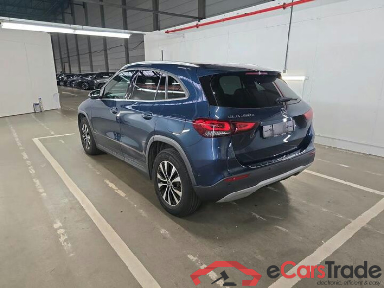 Mercedes GLA 250e Plug-In Hybrid Aut. Pano LED Widescreen Navi 1/2 Sport-Leather KeylessGo Camera Klima PDC ... #4