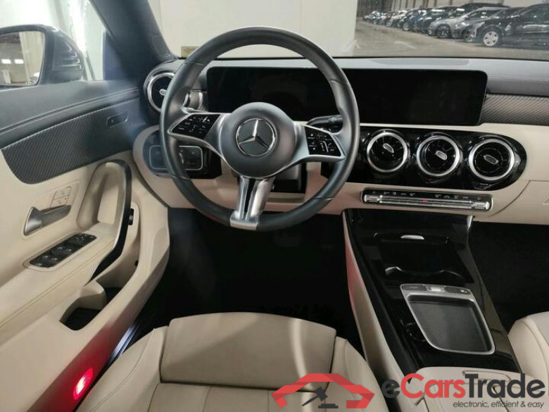 Mercedes CLA 200d Aut. LED Widescreen Navi Sport-Leather KeylessGo Camera Klima PDC ... #5