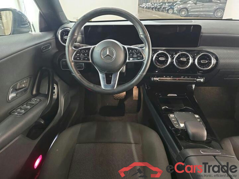 Mercedes CLA 180d SB Aut. Widescreen Navi KeylessGo Camera Klima PDC ... #6