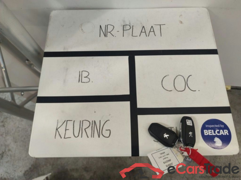 PEUGEOT 2008 - 2020 1.2 PureTech 130 Allure S&S (EU6.3) 5d #4